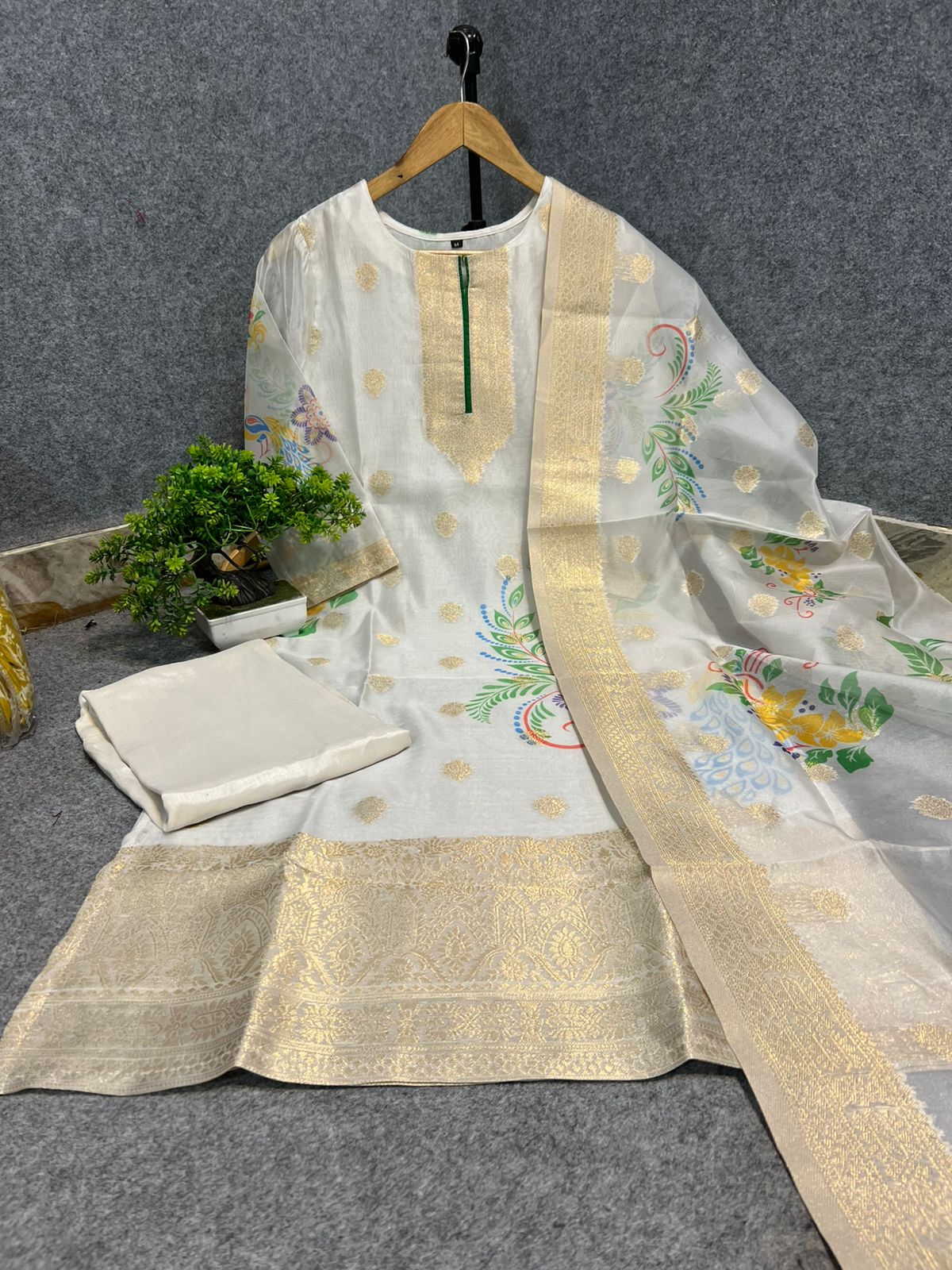 Elegant Floral Cotton Kurti Set with Dupatta – Perfect Everyday Style